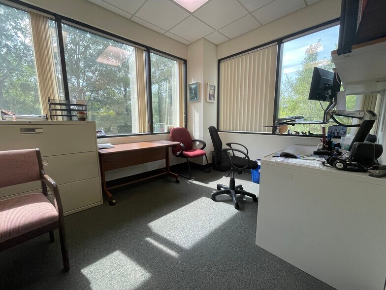 More Photos Of 101 Conner Dr, Chapel Hill Medical For Lease