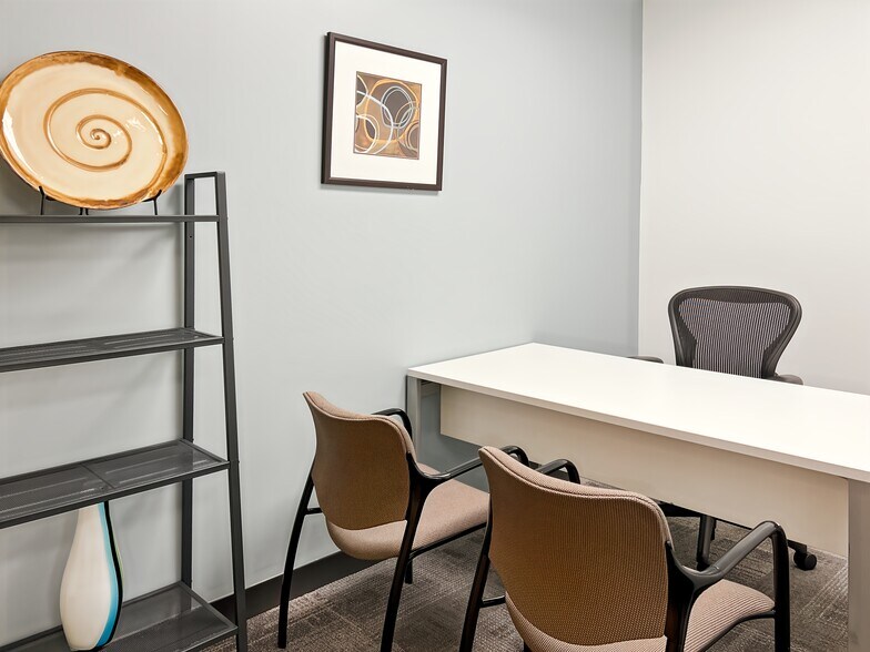 More Photos Of 5 Penn Plaza, New York Coworking Space