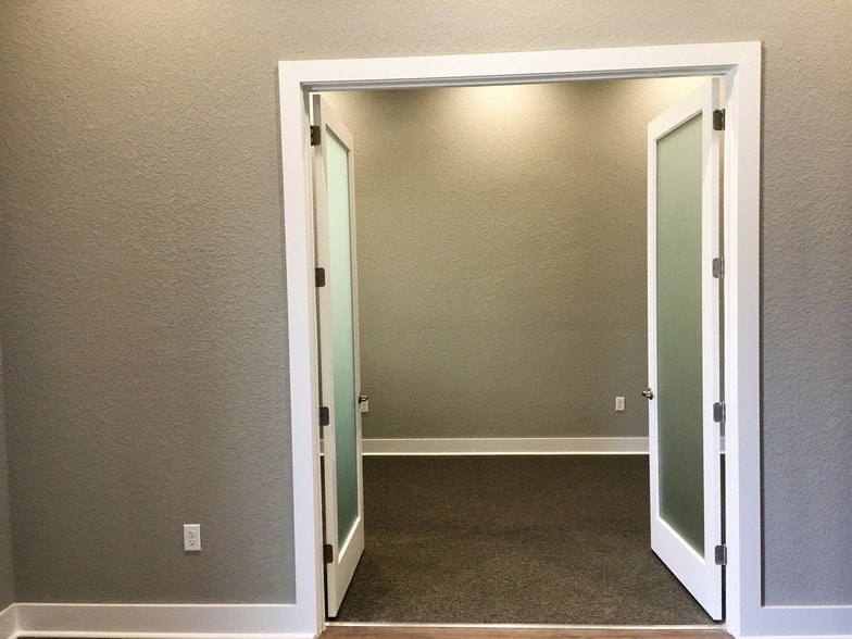 More Photos Of 5899 Preston Rd, Frisco Office For Sale