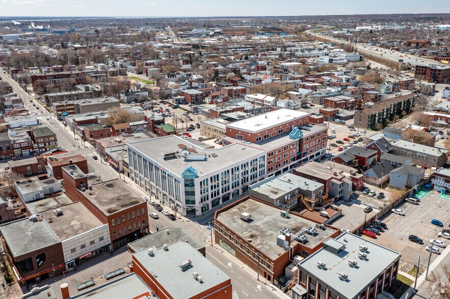 More Photos Of 1500 Rue Royale, Trois-Rivières Office For Lease