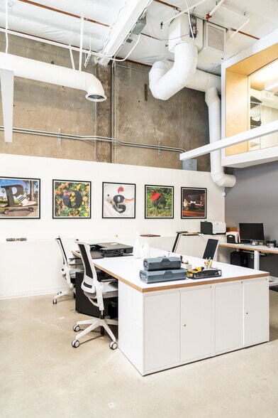 More Photos Of 1109 N Virgil Ave, Los Angeles Office For Sale