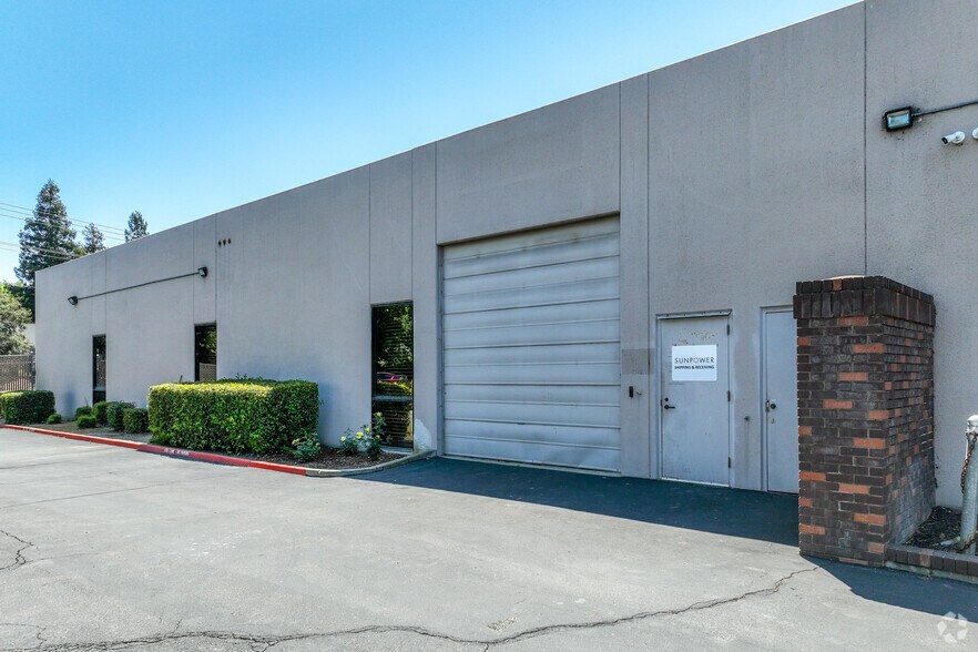 More Photos Of 1071 Serpentine Ln, Pleasanton Research And Development For Lease
