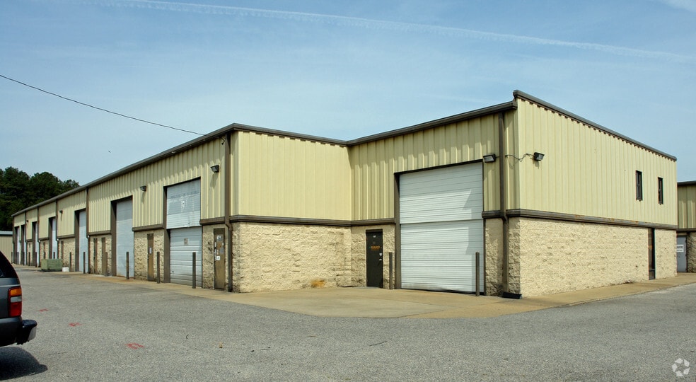 More Photos Of 2425 Bowland Pky, Virginia Beach Showroom For Lease