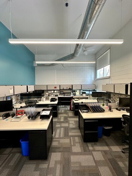 More Photos Of 430 E Slade Pl, Salt Lake City Showroom For Lease