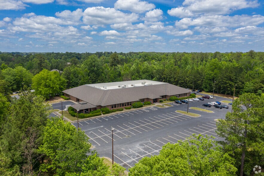 More Photos Of 2300 Brookstone Centre Pky, Columbus Medical For Lease