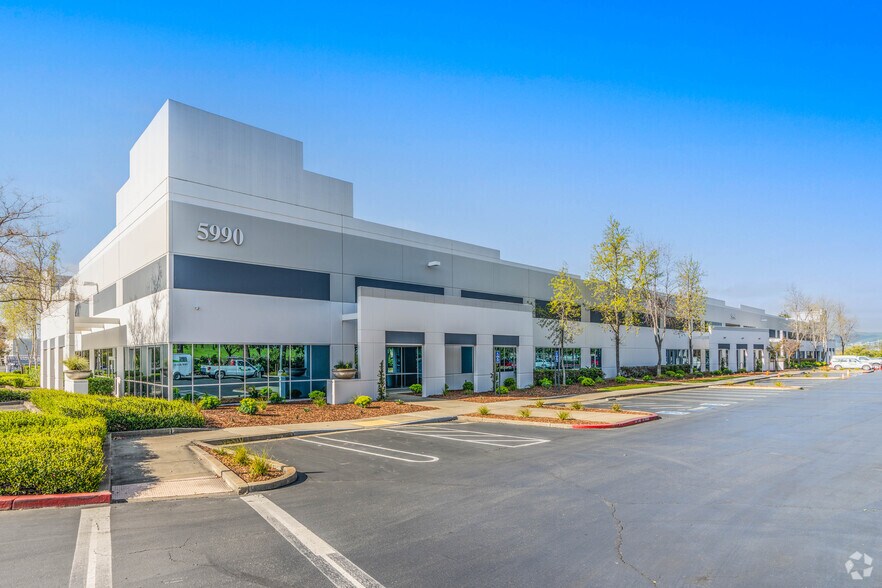 More Photos Of 5990-5996 Gleason Dr, Dublin Research And Development For Lease