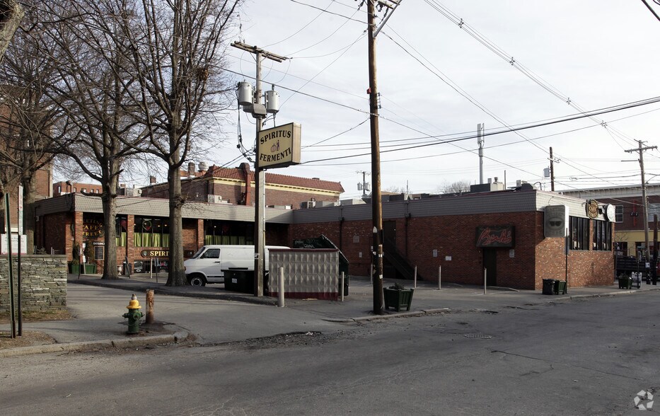 More Photos Of 272 Thayer St, Providence Restaurant For Lease