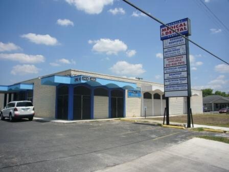 Primary Photo Of 2402-2406 Commercial Ave, San Antonio Medical For Sale