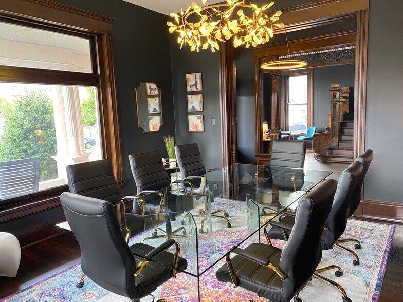 More Photos Of 311 22nd Ave N, Nashville Office Residential For Sale