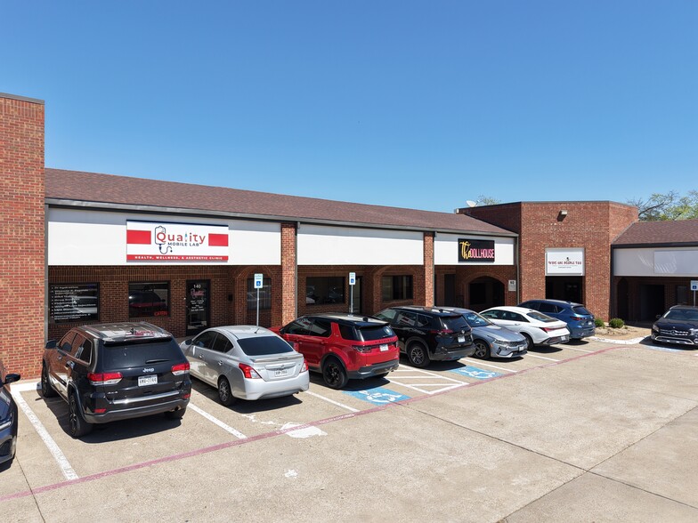 More Photos Of 712 N Hampton Rd, DeSoto Storefront Retail Office For Lease
