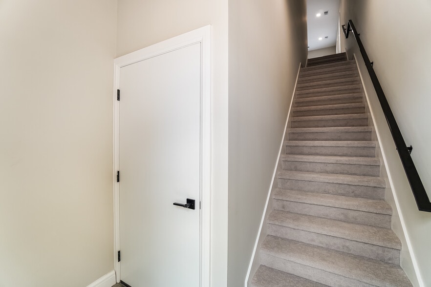 More Photos Of 244 Vester St, Ferndale Apartments For Sale