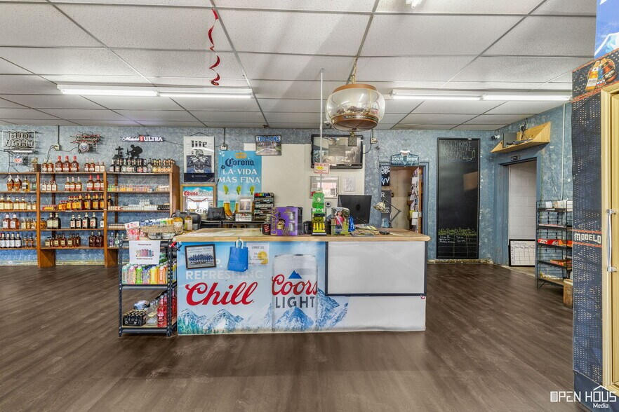 More Photos Of 18847 US-281, Windthorst Storefront Retail Office For Sale