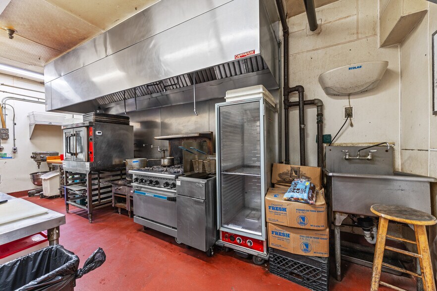 More Photos Of 2879 Grand Ave, Los Olivos Storefront For Sale