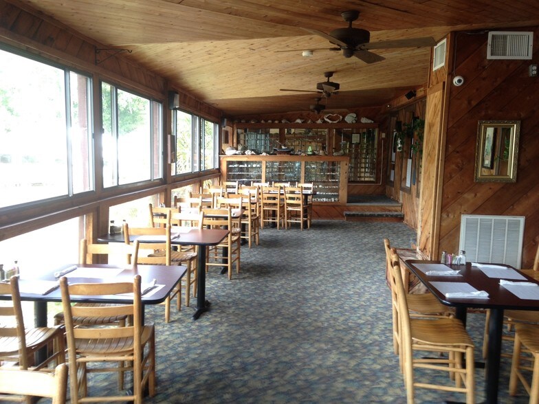 More Photos Of 310 Sunset Blvd N, Sunset Beach Restaurant For Sale