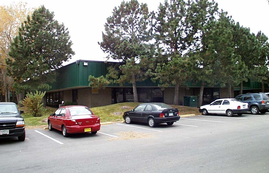 More Photos Of 4755 Paris St, Denver Unknown For Lease