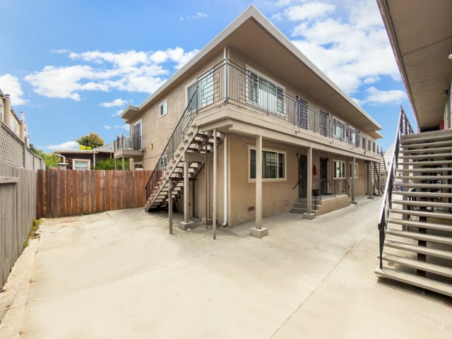 More Photos Of 1533-1537 Harmon St, Berkeley Apartments For Sale