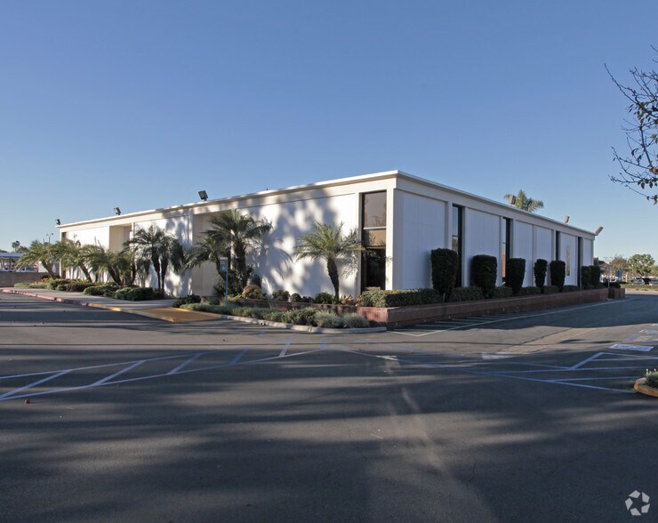 More Photos Of 11922 Brookhurst St, Garden Grove Bank For Sale