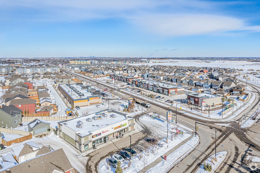 More Photos Of 3142 142 St NW, Edmonton Storefront For Lease