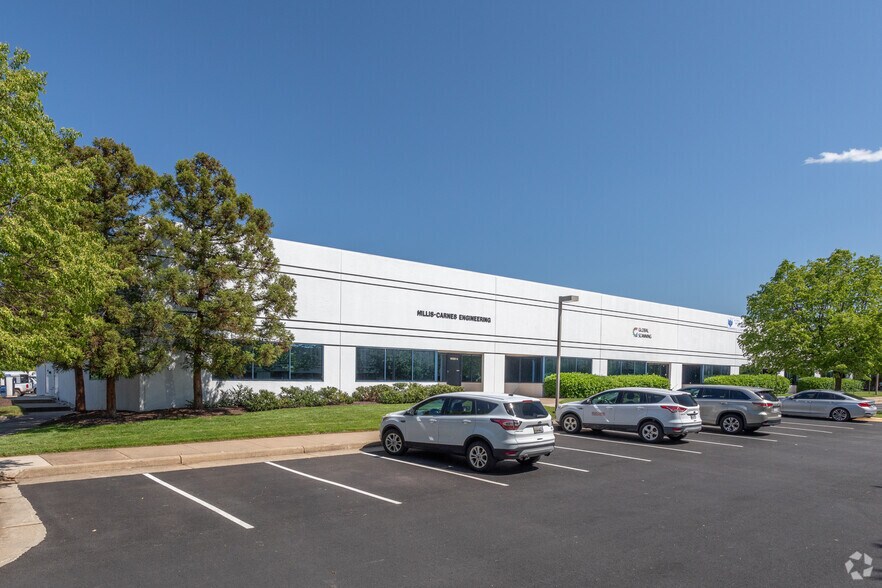 More Photos Of 14155 Sullyfield Cir, Chantilly Flex For Lease