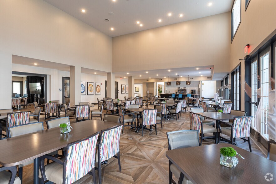 More Photos Of 2200 Carl D Silver Pky, Fredericksburg Apartments For Lease