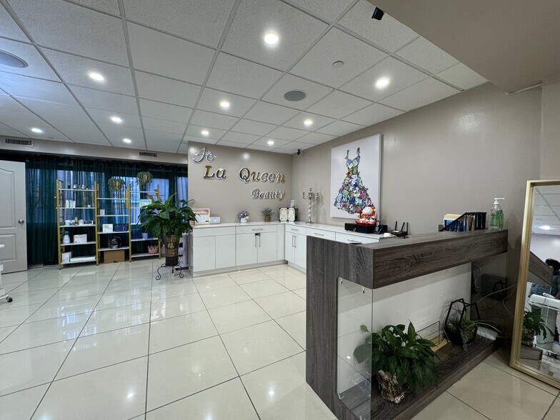 More Photos Of 3636 Prince St, Flushing Apartments For Lease