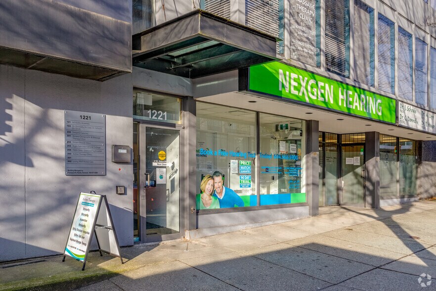 More Photos Of 1221 Lonsdale Ave, North Vancouver Office For Lease