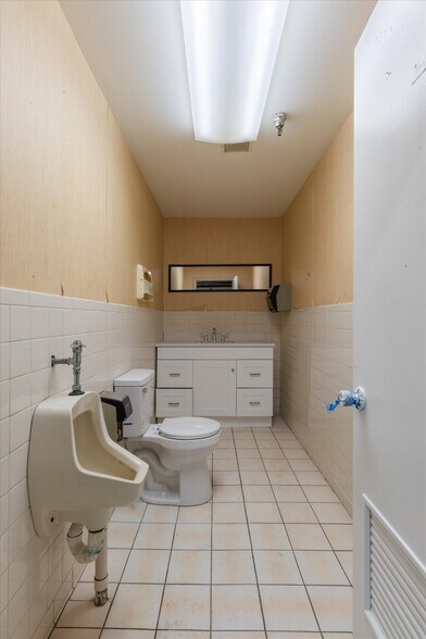 More Photos Of 1811-1813 Old Estill Springs Rd, Tullahoma Warehouse For Lease