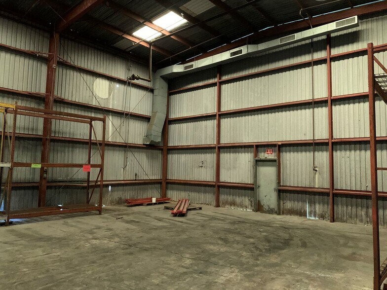 More Photos Of 218 Springfield Rd, Baton Rouge Warehouse For Sale