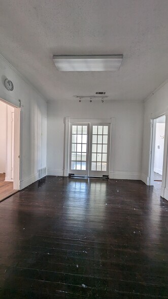 More Photos Of 7210 Elm St, Frisco Office For Lease