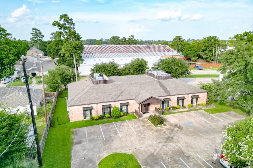 More Photos Of 14741 Pebble Bend Dr, Houston Loft Creative Space For Lease