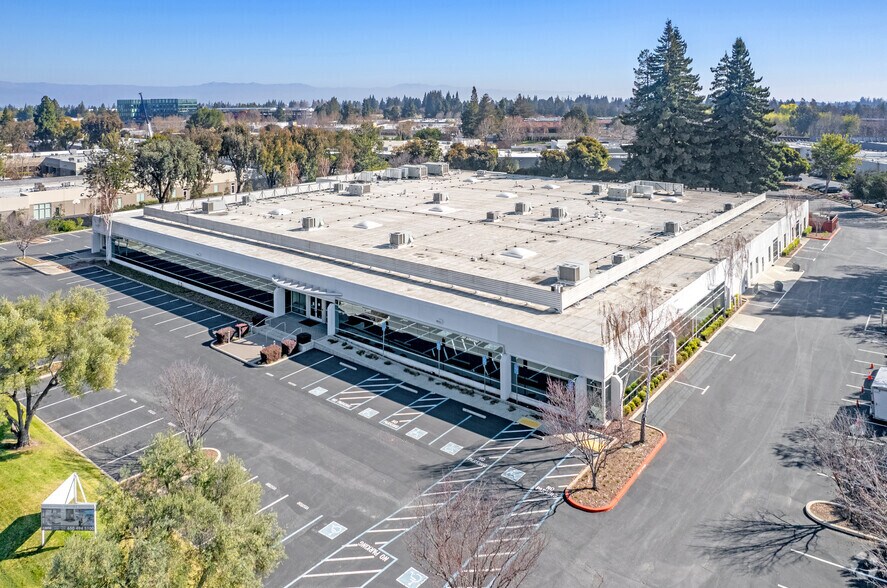 More Photos Of 303 Ravendale Dr, Mountain View Office For Lease