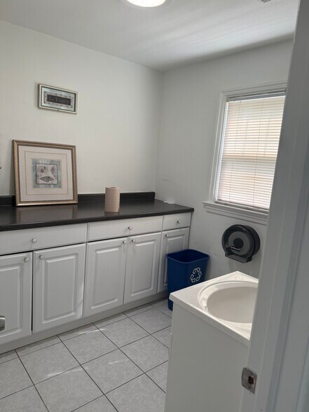 More Photos Of 728-740 E Haverford Rd, Bryn Mawr Office For Lease