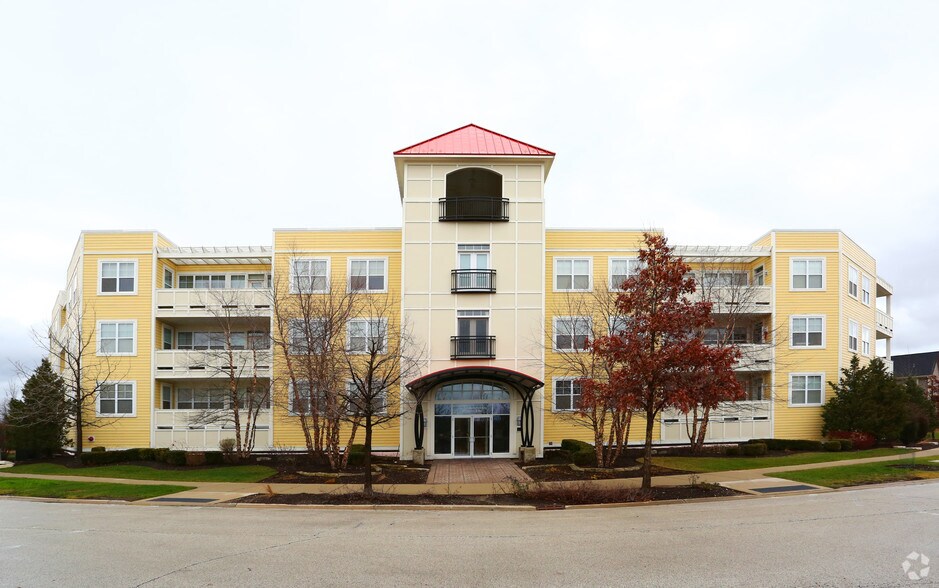 More Photos Of 960-970 Harris Rd, Grayslake Coworking Space