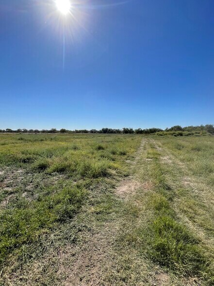 More Photos Of 1804 E College Blvd, Roswell General Retail For Sale