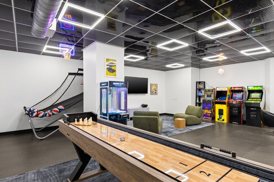 More Photos Of 509 Olive Way, Seattle Office For Lease