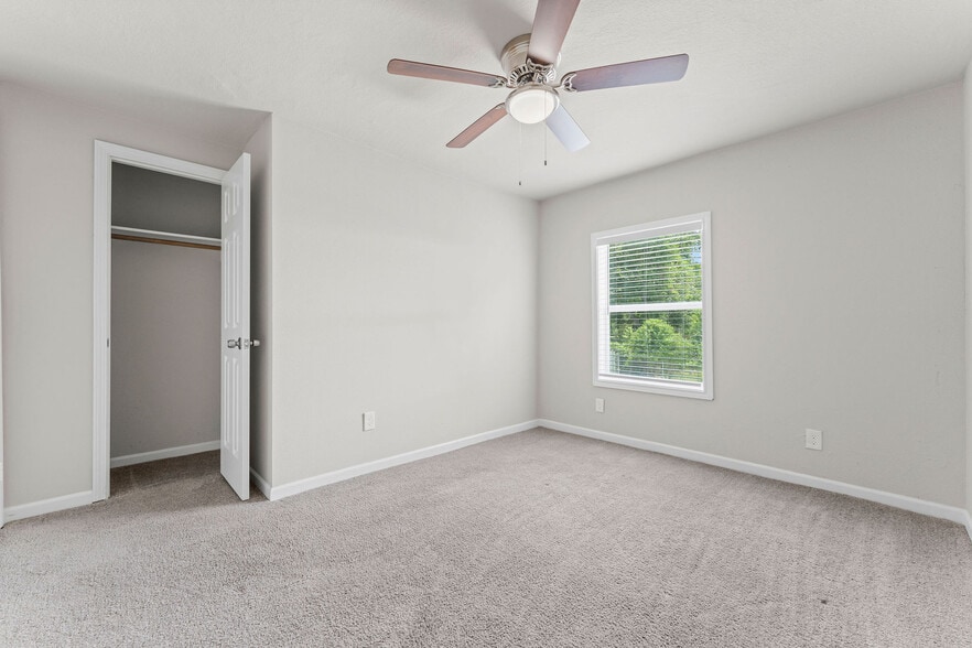 More Photos Of 6640 W Montgomery Rd, Houston Office For Sale