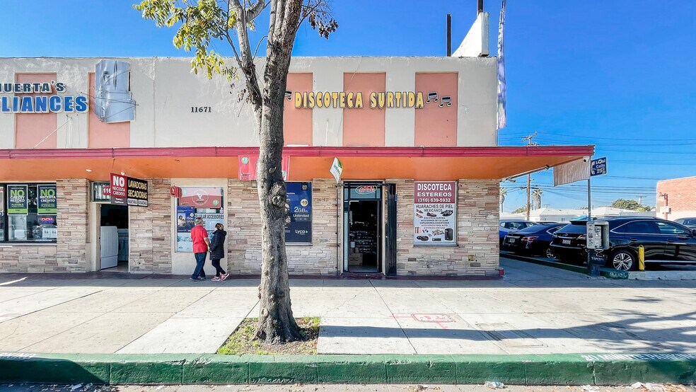 More Photos Of 11671-11685 S Atlantic Ave, Lynwood Storefront Retail Residential For Sale
