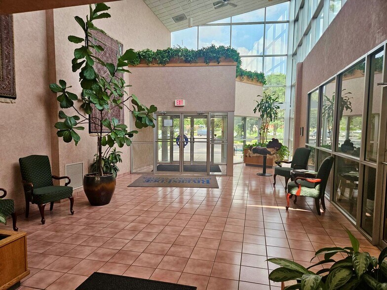 More Photos Of 1335 Dublin Rd, Columbus Office For Lease