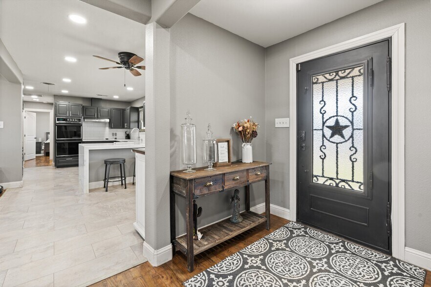 More Photos Of 1641 E Henderson St, Cleburne Land For Sale