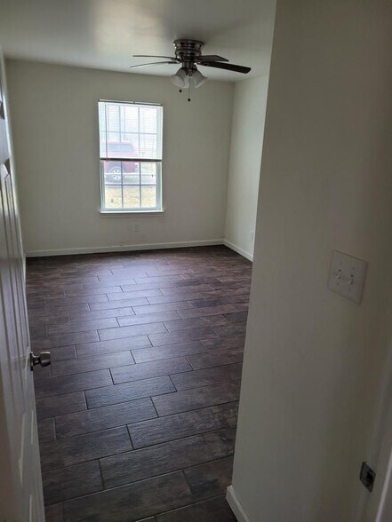 More Photos Of 4505 18th St, Bacliff Apartments For Sale