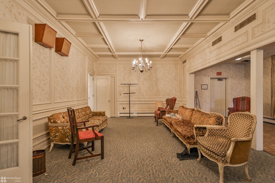 More Photos Of 1619 W Hamilton St, Allentown Funeral Home For Sale