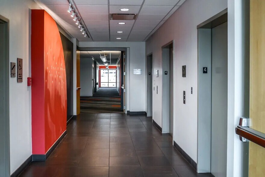 More Photos Of 250 S 5th St, Boise Office For Lease