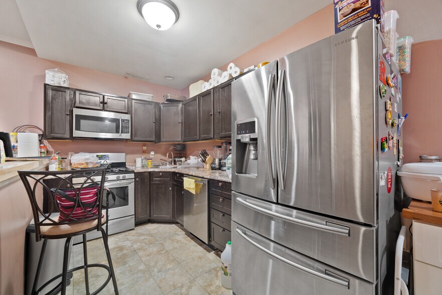 More Photos Of , Leonia General Retail For Sale