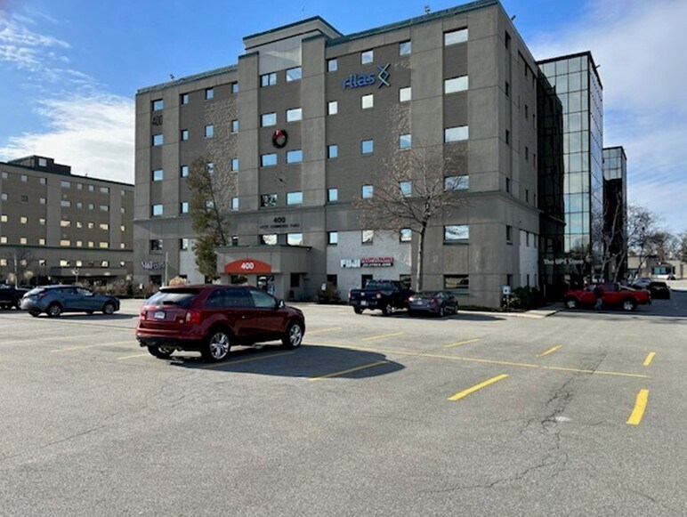 More Photos Of 400 W Cummings Park, Woburn Office For Lease