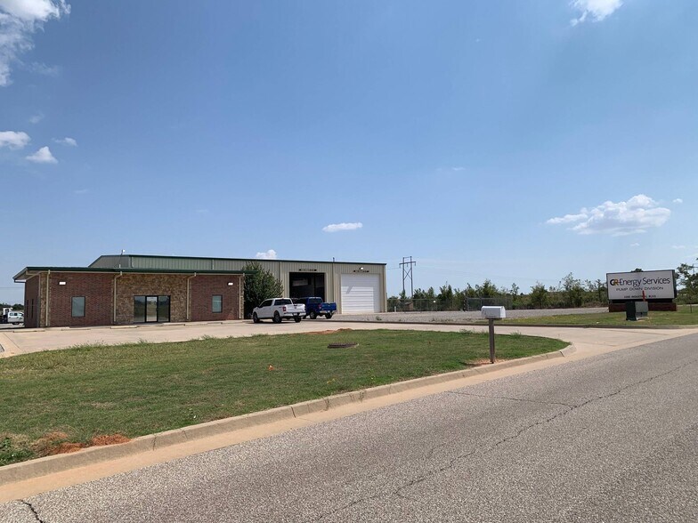 More Photos Of 2200 Industrial Blvd, Weatherford Light Manufacturing For Lease