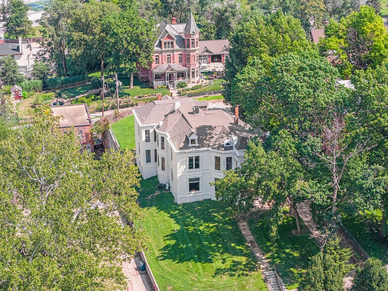 More Photos Of 1311 Francis St, Saint Joseph Multifamily For Sale