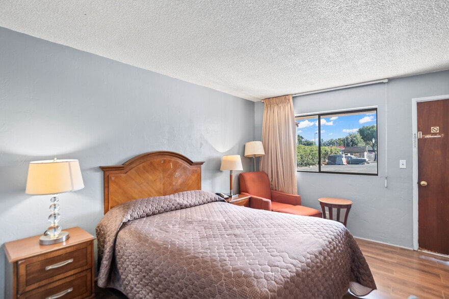 More Photos Of 2465 El Camino Real, Santa Clara Hotel For Sale