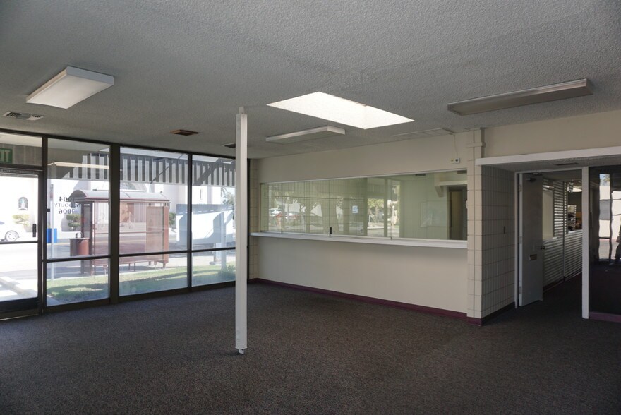 More Photos Of 1004-1006 N Douty St, Hanford Medical For Lease