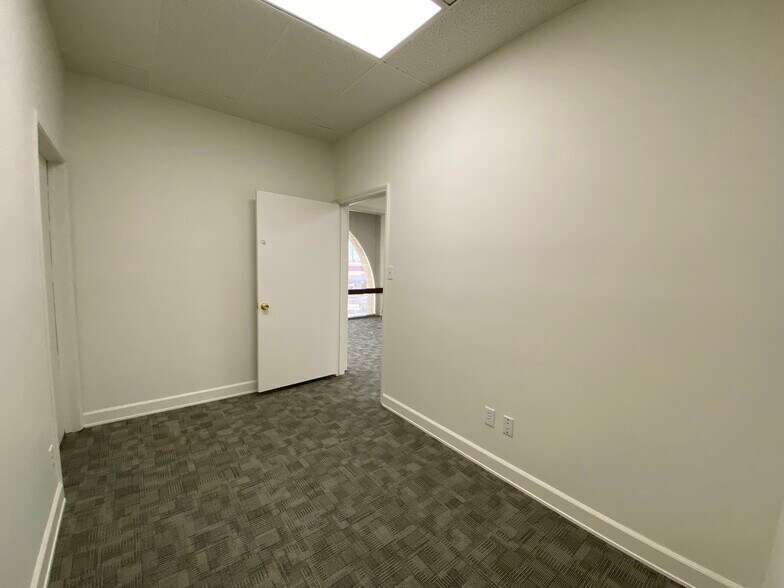 More Photos Of 3100 Mill St, Reno Office For Lease