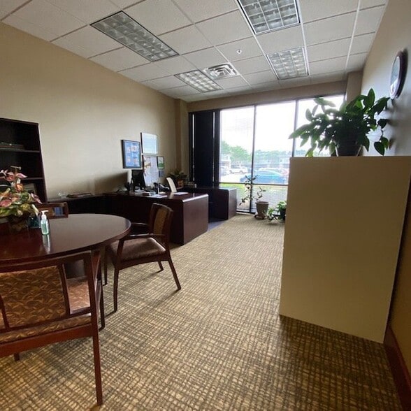 More Photos Of 425 Ashley Ridge Blvd, Shreveport Office For Lease